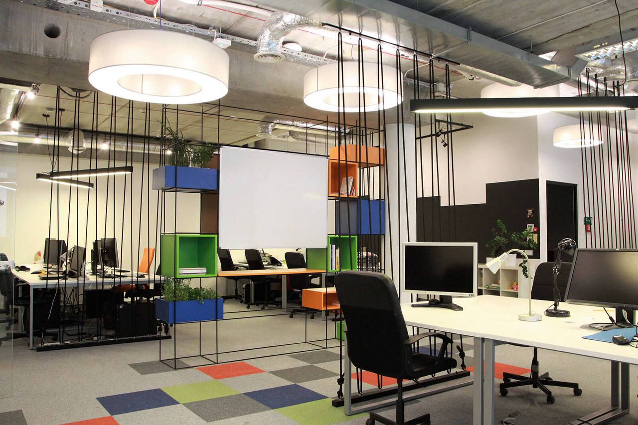 Офис NMT Leasing Assistant — рабочее пространство